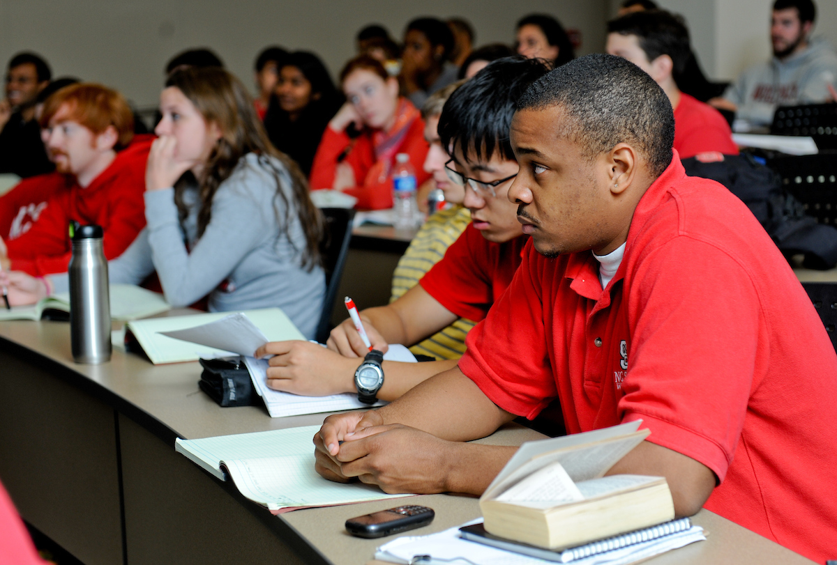 Students participate in Dr. Andrew DiMeo's Biomedical Engineering Senior Design class in Engineering Building III on Centennial Campus. Photo by Becky Kirkland.